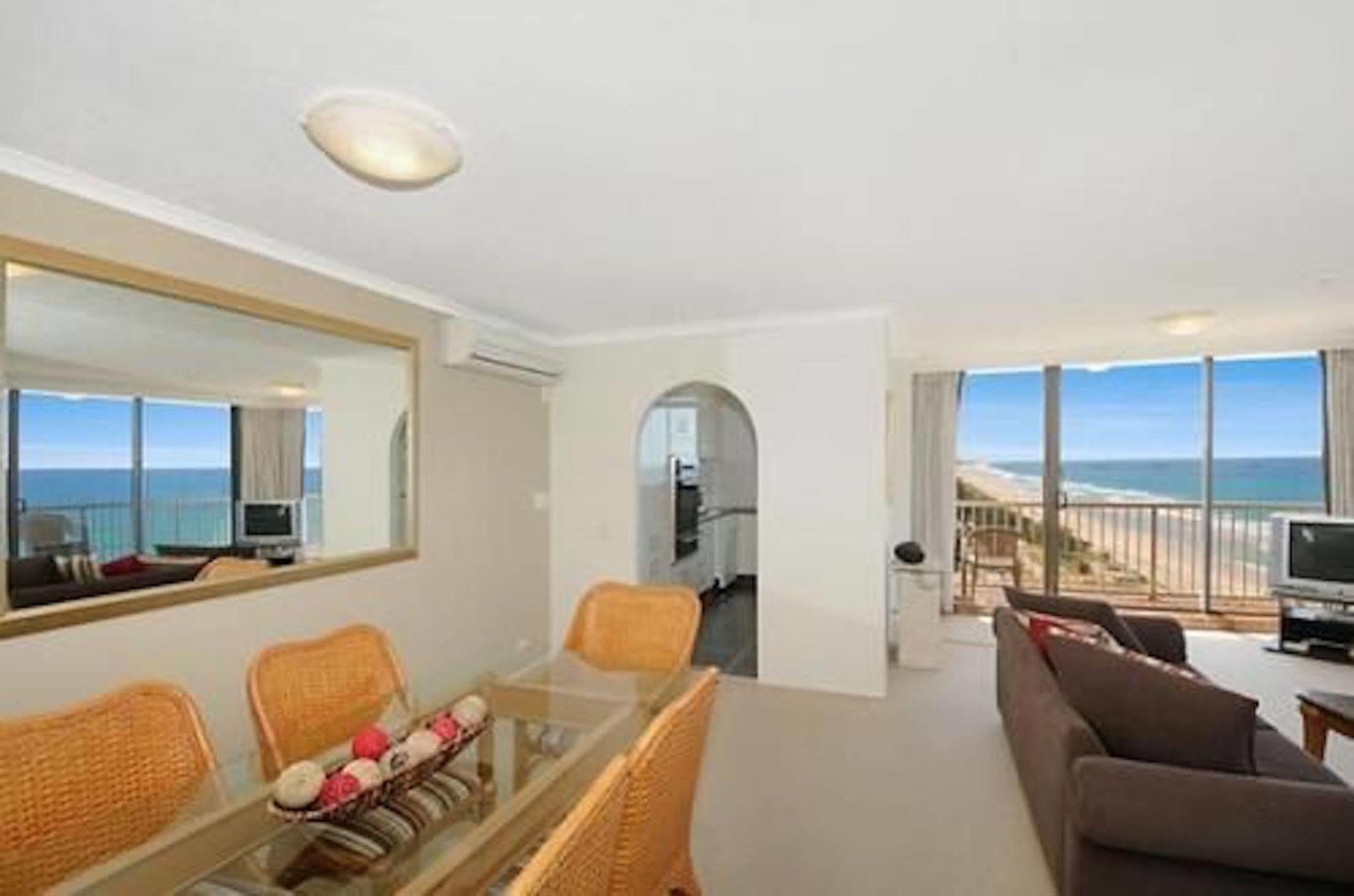 Boulevard Towers On Broadbeach Gold Coast Exteriér fotografie